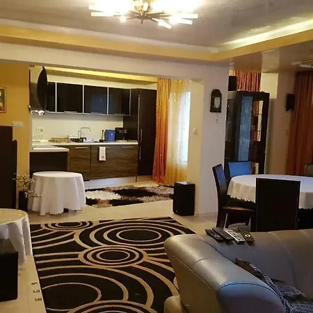 Yassen Luxury * סאני ביץ'
