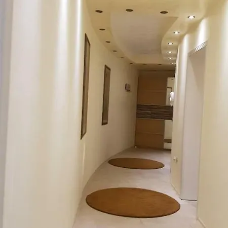 Yassen Luxury דירה