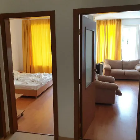 Yassen Luxury סאני ביץ'
